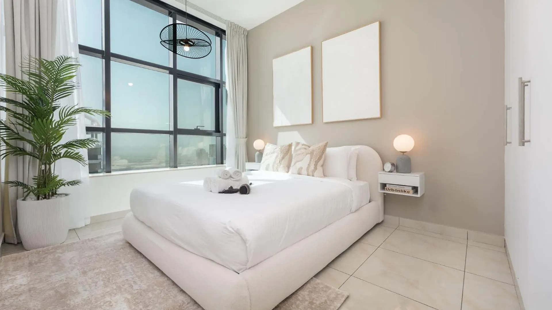 A Gorgeous Flat In The Heart Of Jvc Apartment Dubai