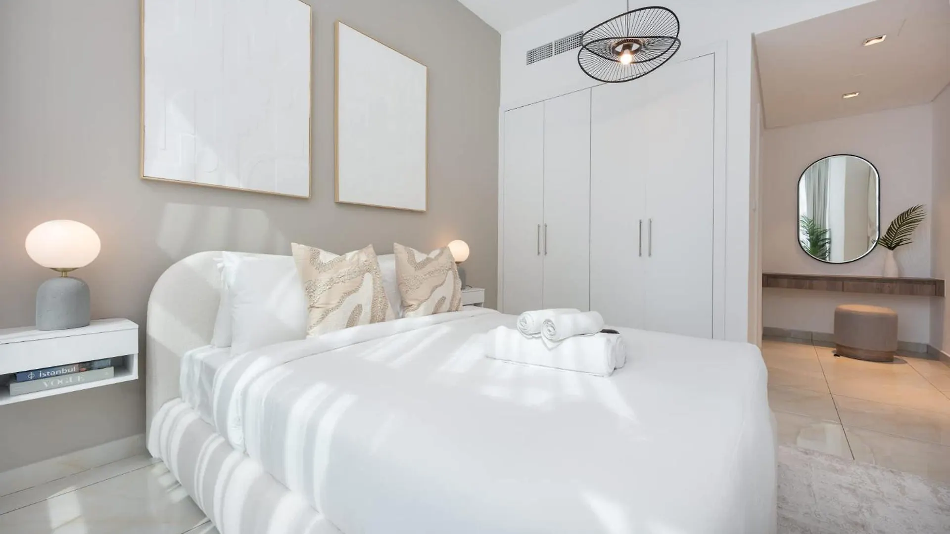 A Gorgeous Flat In The Heart Of Jvc Apartment Dubai