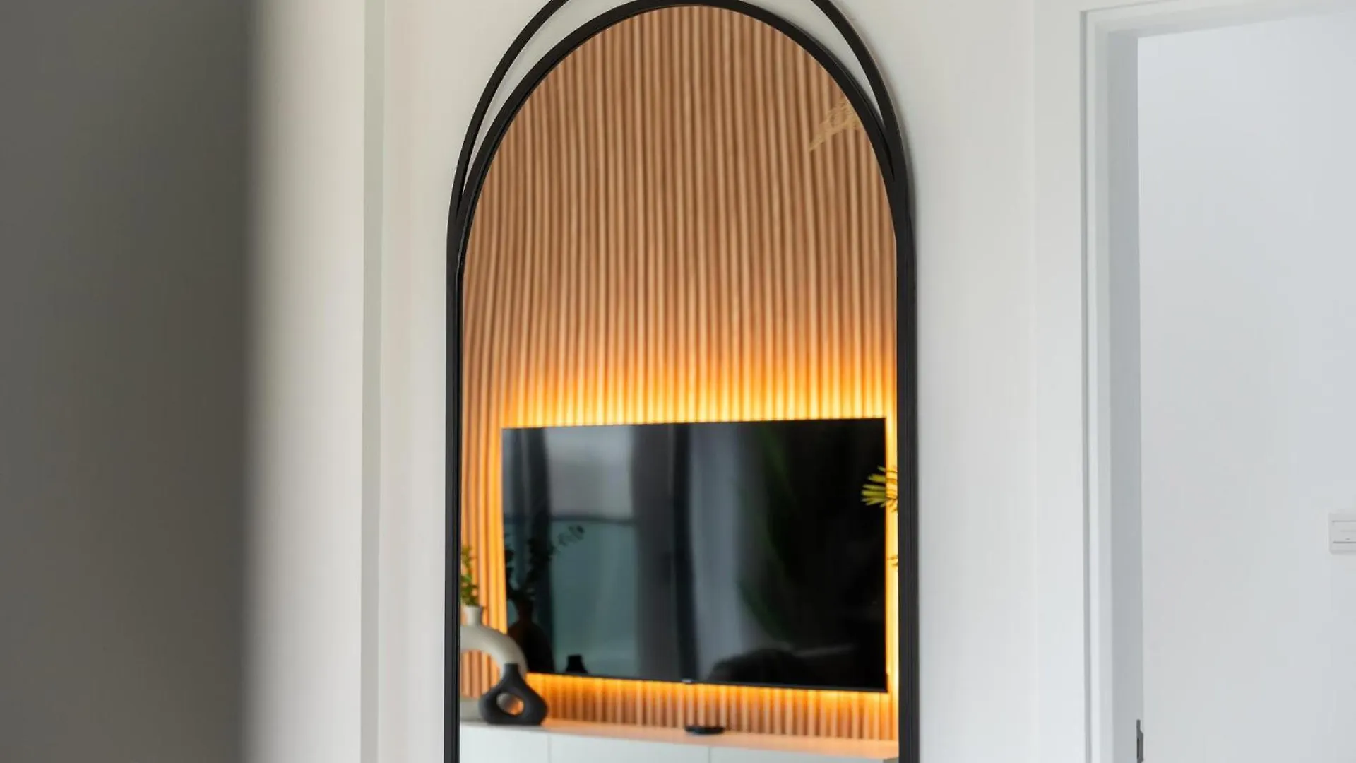 A Gorgeous Flat In The Heart Of Jvc Apartment Dubai